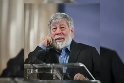 Steve Wozniak Sindir Tren AI dalam Wisuda di AS, Dapat Sambutan Meriah