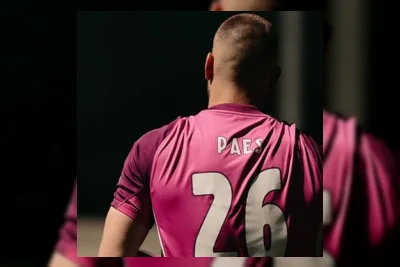Maarten Paes Pahlawan Ajax, Bawa Tim ke Europa Conference League