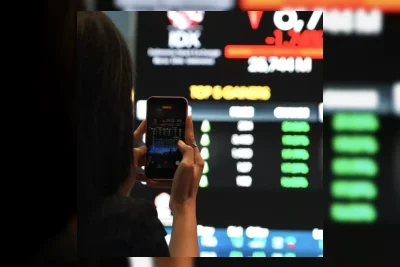 IHSG Merosot 0,91 Persen Imbas Tekanan Saham Besar dan Sentimen Global
