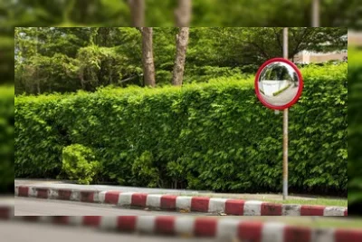 Wanita Obsesi Feng Shui Pindahkan Cermin Tikungan, Warga Resah