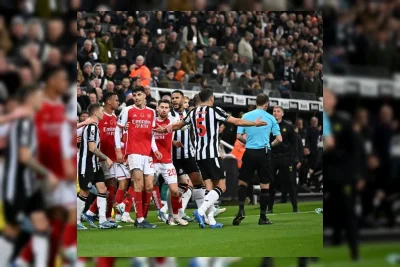 Liverpool Incar Anthony Gordon sebagai Pengganti Mohamed Salah