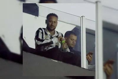 Neymar dan Rodrygo Hadiri Laga Santos di Vila Belmiro