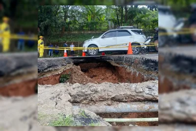 Jalan Lenteng Agung Ambles 16 Meter, Kemacetan Parah Menuju Depok