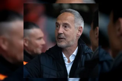 Adi Huetter Sepakat Kembali Tangani Eintracht Frankfurt
