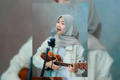 Lirik Lagu 'Sesi Potret' Enau feat Ari Lesmana, Makna Kehilangan yang Viral
