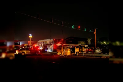Tabrakan Beruntun di Virginia: Bus Hantam Mobil, 5 Tewas