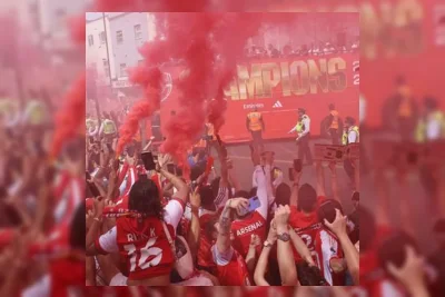 Parade Juara Arsenal Diwarnai Evakuasi 75 Suporter dan 16 Penangkapan