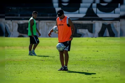 Film The Longest Wait Gelar Coaching Clinic 2026, 45 Pesepak Bola Cilik Resmi Ikut Serta