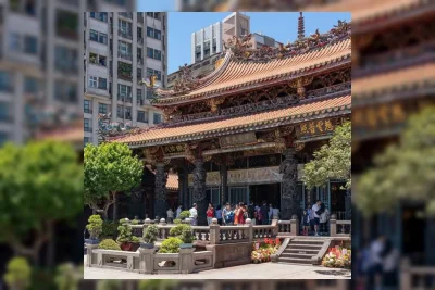 Fans BTS di Taiwan Berdoa di Kuil demi Tiket Konser