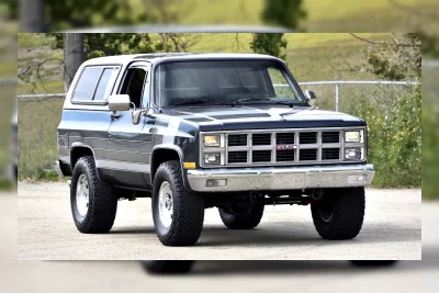 GMC Jimmy Baru Dikabarkan Kembali dengan Desain Retro untuk Lawan Bronco