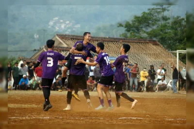 Hasil MPL S17: Dewa United Bungkam NAVI 2-0, Maybee Jadi Bintang