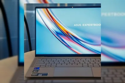 Asus ExpertBook Ultra: Laptop Bisnis Tipis dengan Performa Intel Panther Lake
