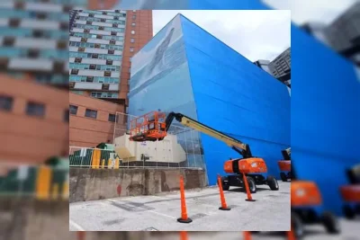Mural Paus Raksasa di Dallas Dicat Ulang, Wyland Gugat Rp400 M