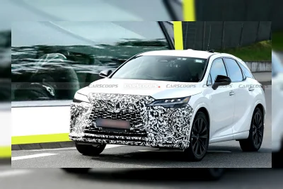 Lexus RX Facelift 2028 Bocor, Layar Infotainment Menggantung Jadi Sorotan
