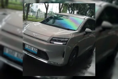 BYD M6 Kuasai Pasar MPV Listrik Indonesia, Terjual 4.820 Unit