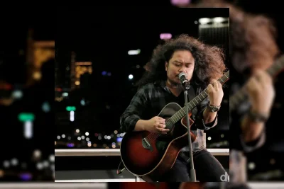 Is Pusakata Ungkap Alasan Enggan Rilis Lagu Berbahasa Inggris