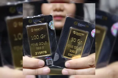 Harga Emas Dunia Turun Menuju Kerugian Mingguan Akibat Ketegangan Geopolitik