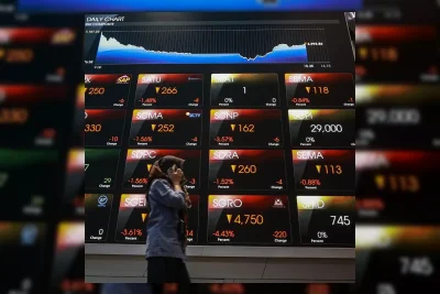 Saham BBCA dan BBRI Anjlok ke Level Terendah Lima Tahun
