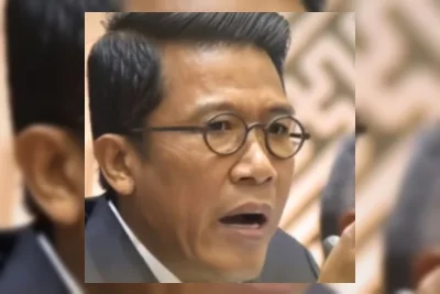 DPR Sahkan Revisi UU PPSK, Evaluasi BI dan OJK Diperkuat