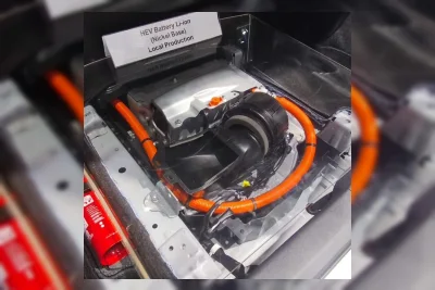 Pemilik Mobil Hybrid Pilih Baterai Bekas untuk Pangkas Biaya Perbaikan