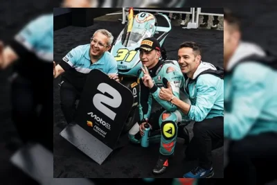 FIM Diskualifikasi Adrián Fernández dari Enam Balapan Moto3 Akibat Manipulasi Motor