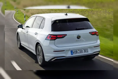 VW Golf Produksi Meksiko Buka Peluang Kembalinya Varian Dasar ke AS