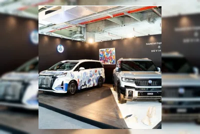 BYD Indonesia Pamerkan Seni Mobil Mewah Denza di ArtMoments 2026