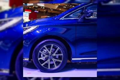 Harga Mobil Listrik BYD M6 Bekas Masih di Atas Rp300 Jutaan