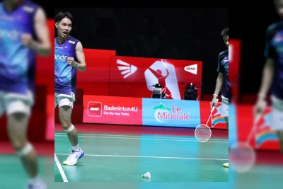 Raymond Indra/Nikolaus Joaquin Tembus Top 10 Dunia