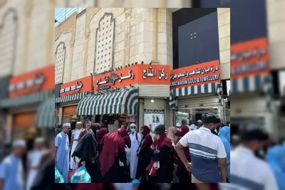 Jemaah Haji Indonesia Padati Pasar Kakiyah Makkah untuk Berburu Oleh-Oleh