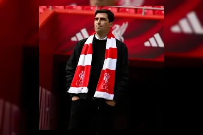 Andoni Iraola dan Arne Slot Sepakati Target Liga Champions Liverpool