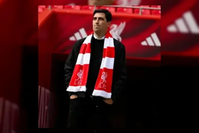 Andoni Iraola dan Arne Slot Sepakati Target Liverpool di Liga Champions