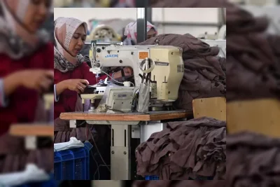 Pelemahan Rupiah dan Kenaikan Bahan Baku Tekan Industri Kecil
