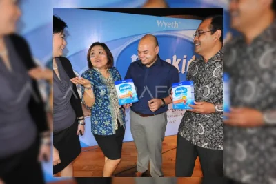 Denny Sumargo Selektif Pilih Susu Pertumbuhan untuk Anak
