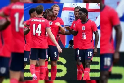 Roy Keane Minta Harry Kane Kurangi Turun ke Lini Tengah