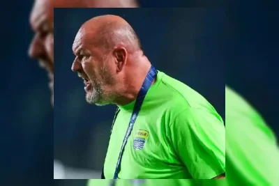 Bojan Hodak Samai Rekor Tiga Gelar Juara Liga Indonesia Milik Stefano Cugurra