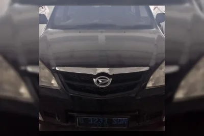 Kementerian PU Lelang Daihatsu Xenia 2009 Rusak Berat Rp 34 Jutaan