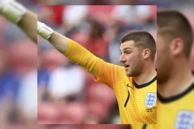 Michael Carrick Incar Sam Johnstone untuk Manchester United
