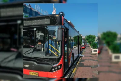 Wacana Kenaikan Tarif Transjakarta Picu Perdebatan