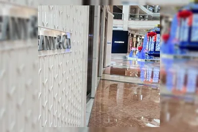 Pemerintah Izinkan Tiga Gerai Tiffany & Co Beroperasi Kembali