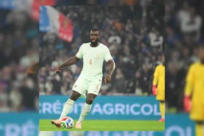 Prancis Kalahkan Irlandia Utara 3-1, Lini Pertahanan Disorot