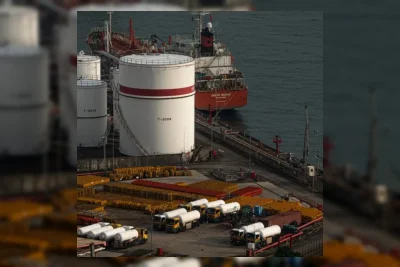 Impor Minyak China Anjlok ke Level Terendah Delapan Tahun Akibat Perang Iran