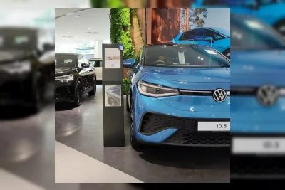 Volkswagen Prediksi Penjualan Mobil Bensin Global Merosot Drastis