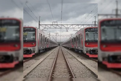 Mobilitas Penumpang Pesawat Domestik dan Kereta Jarak Jauh Kompak Menurun