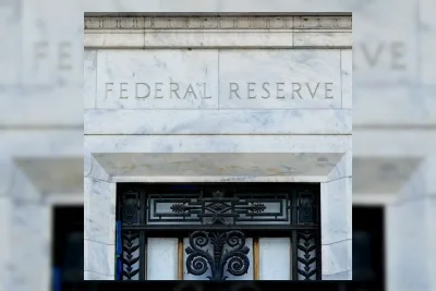 Ekonom Prediksi The Fed Tahan Suku Bunga hingga Akhir 2026