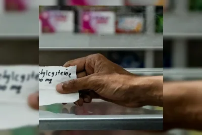 Pelemahan Rupiah Kerek Harga Obat Bebas di Apotek Jakarta