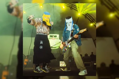 4 Band Indonesia Ikonik dengan Topeng dan Riasan Wajah Nyentrik