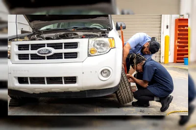 Trump Tuding Ford dan GM Ingin Batasi Hak Konsumen Perbaiki Mobil Sendiri