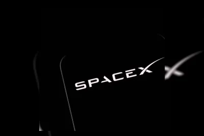 SpaceX Percepat Peluncuran Satelit Pusat Data AI ke Luar Angkasa