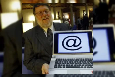 Kisah Ray Tomlinson Memilih Simbol At dalam Sistem Email Pertama